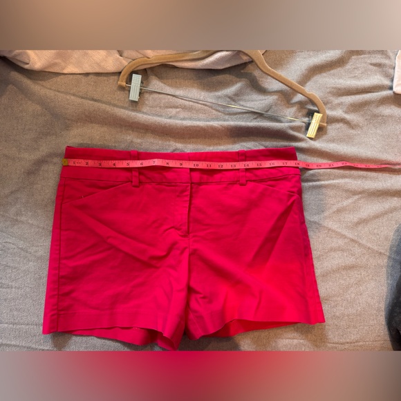 EUC Ann Taylor SIGNATURE pink chino shorts 12! - Picture 8 of 9